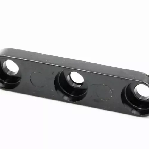 Pomona 3863 Triple Mounting Base for Standard Binding Post